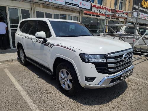 featured car