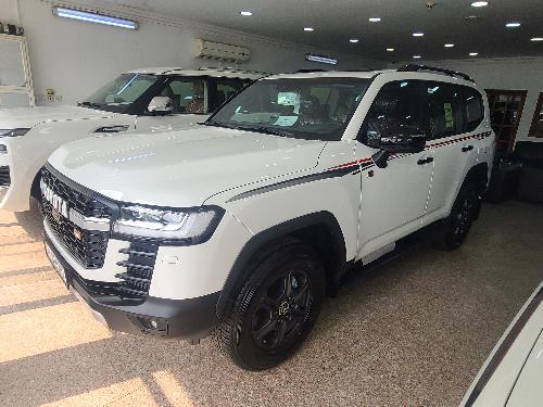 featured car