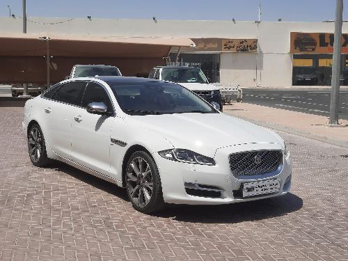 featured car