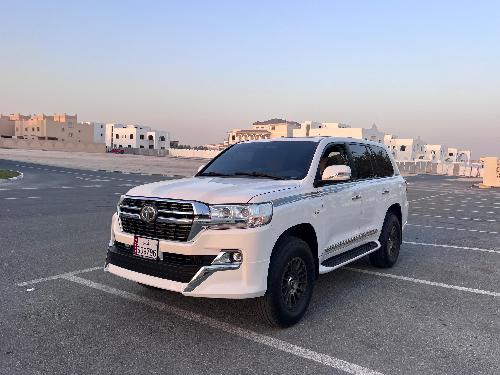 featured car