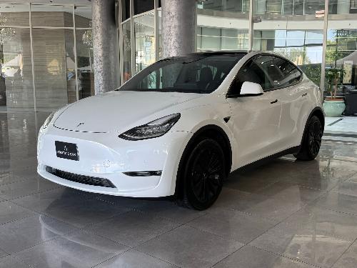 featured car