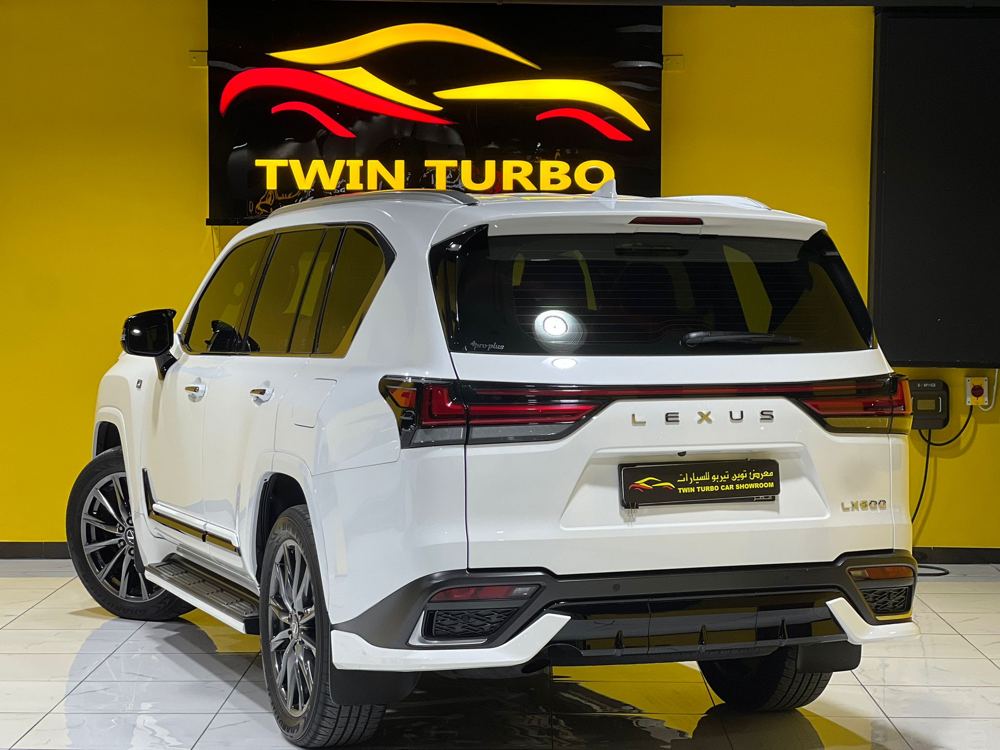 Lexus LX 600 2024 - Image 4