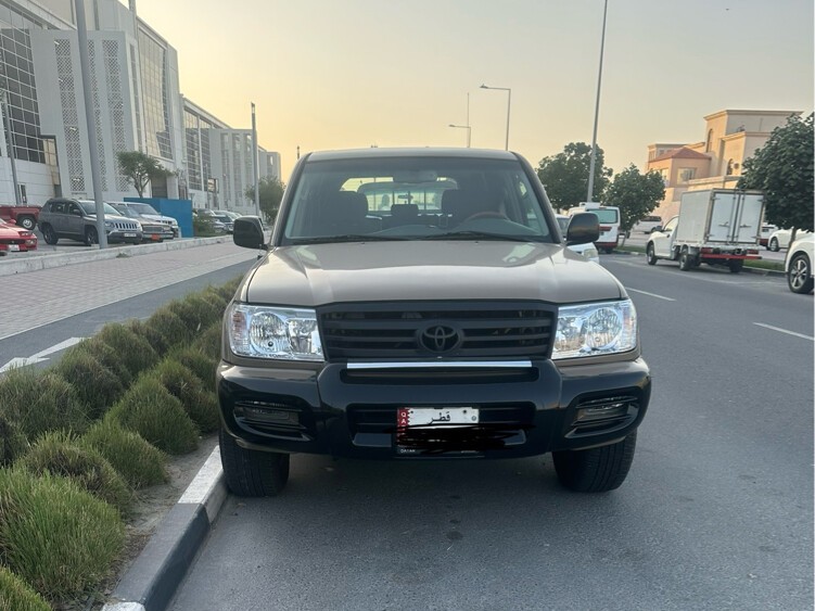 Toyota Land Cruiser VX.R 2006 - Image 2