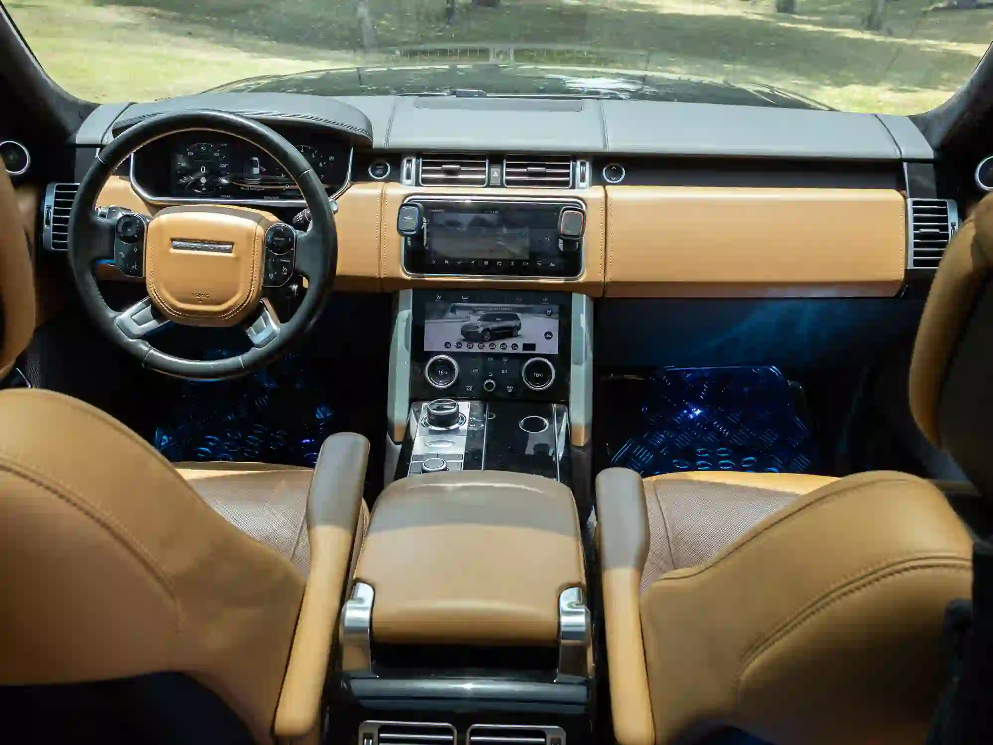 Land Rover Range Rover Vogue SE SuperCharged 2018 - Image 2
