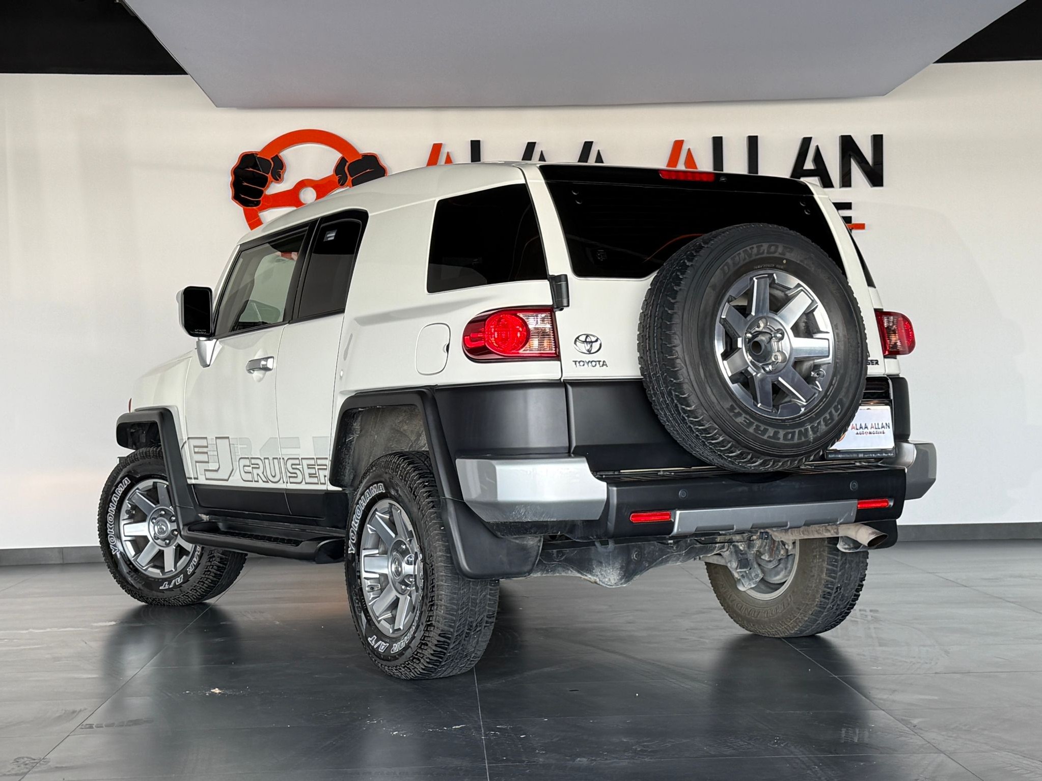 Toyota FJ Cruiser 2022 - Image 4