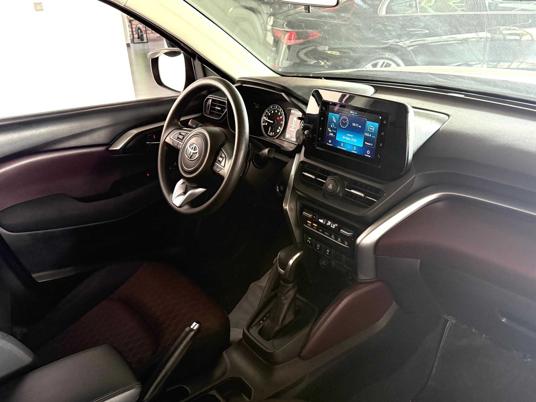 Toyota Urban Cruiser 2024 - Image 3
