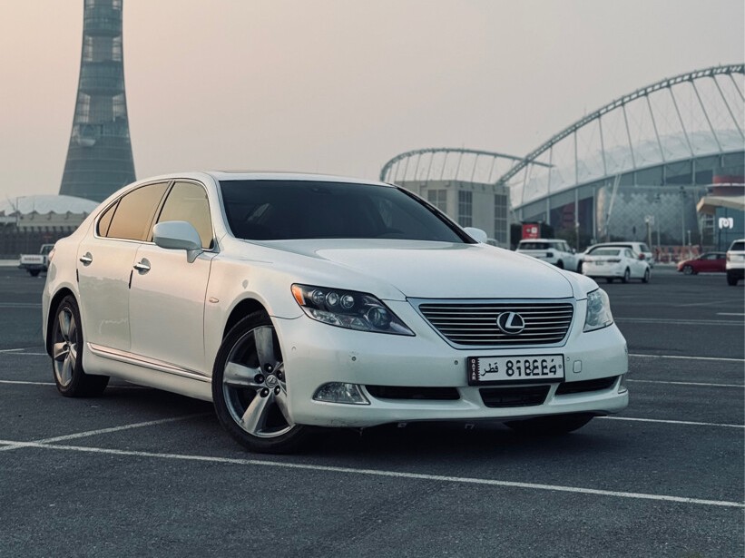 Lexus LS 460 2008 - Image 2