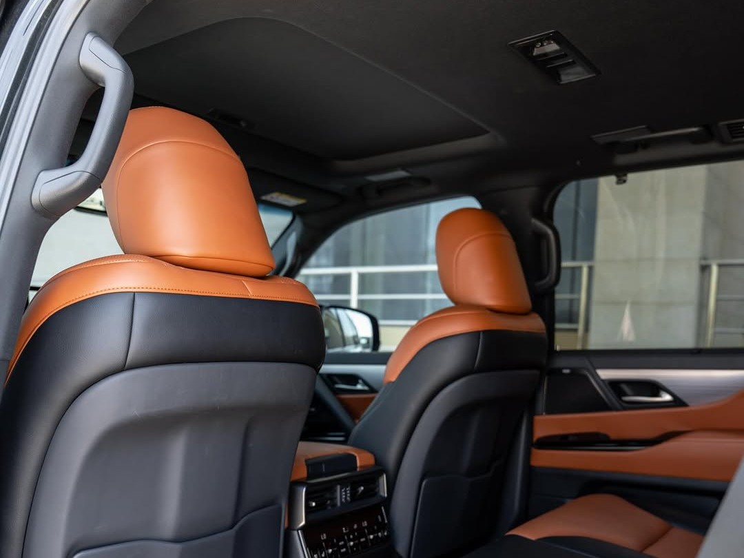 Lexus LX 600  F-Sport 2024 - Image 2