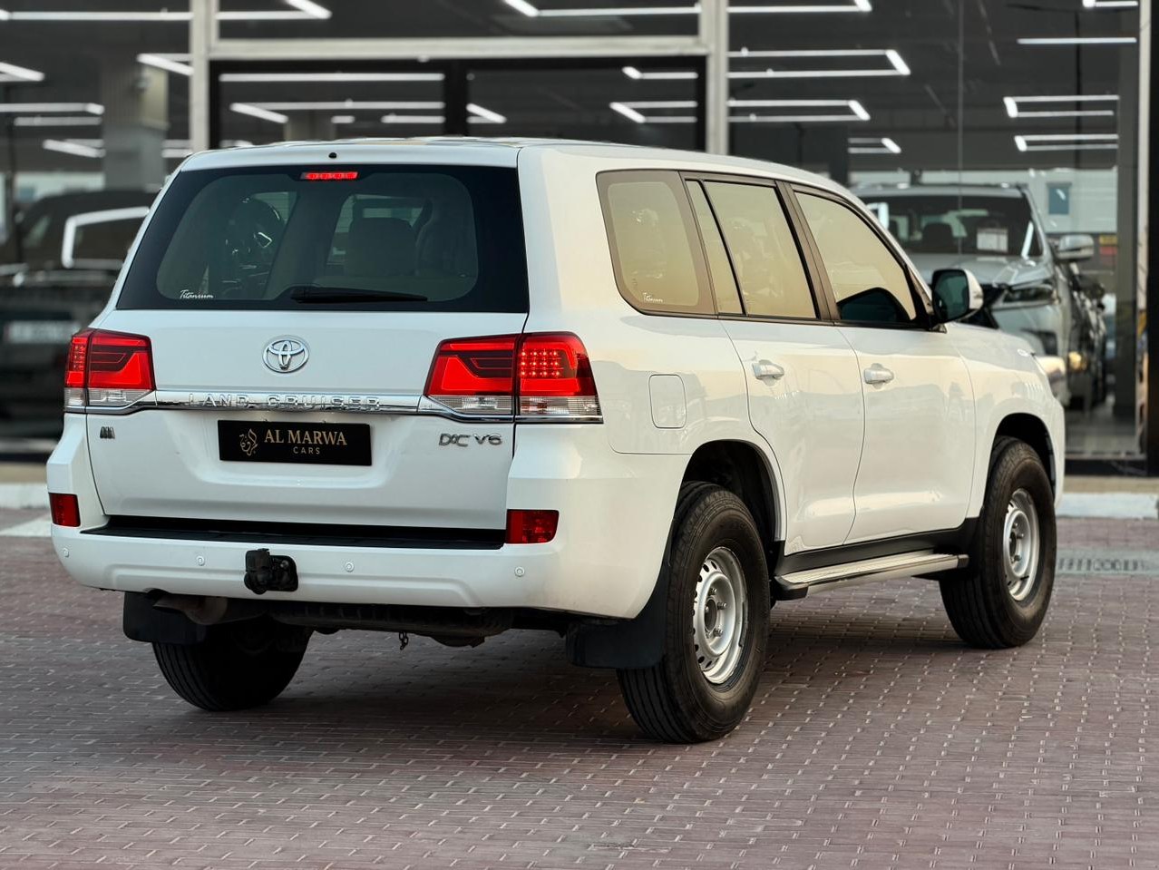 Toyota Land Cruiser GX 2019 - Image 4