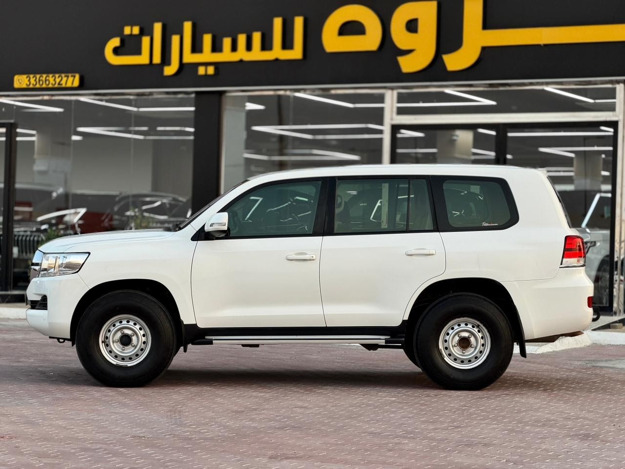 Toyota Land Cruiser GX 2019 - Image 2