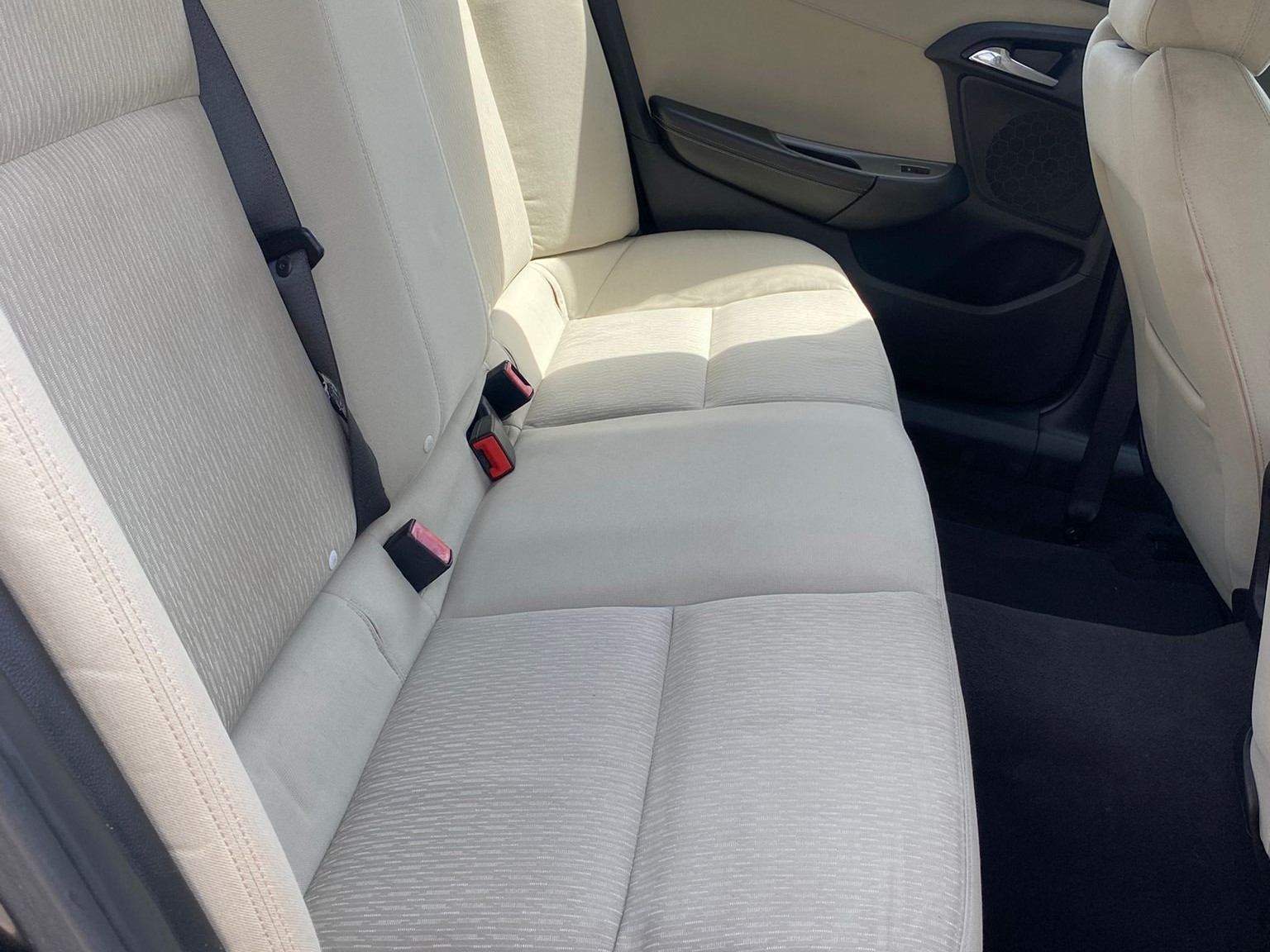 Chevrolet Captiva 2014 - Image 2