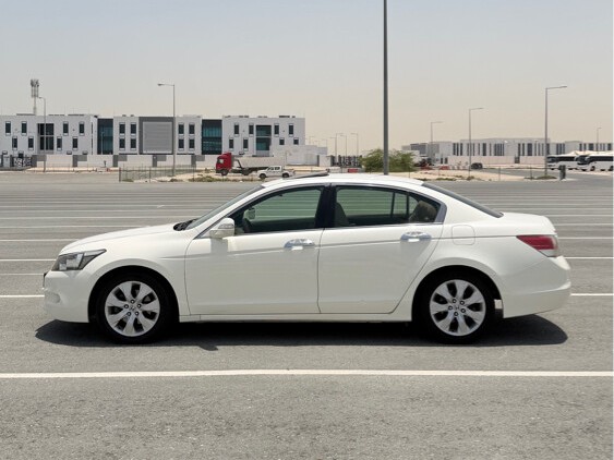Honda Accord 2008 - Image 2