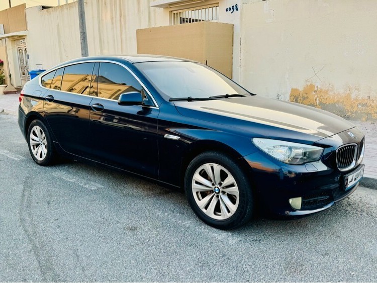 BMW 5-Series 535 i 2011