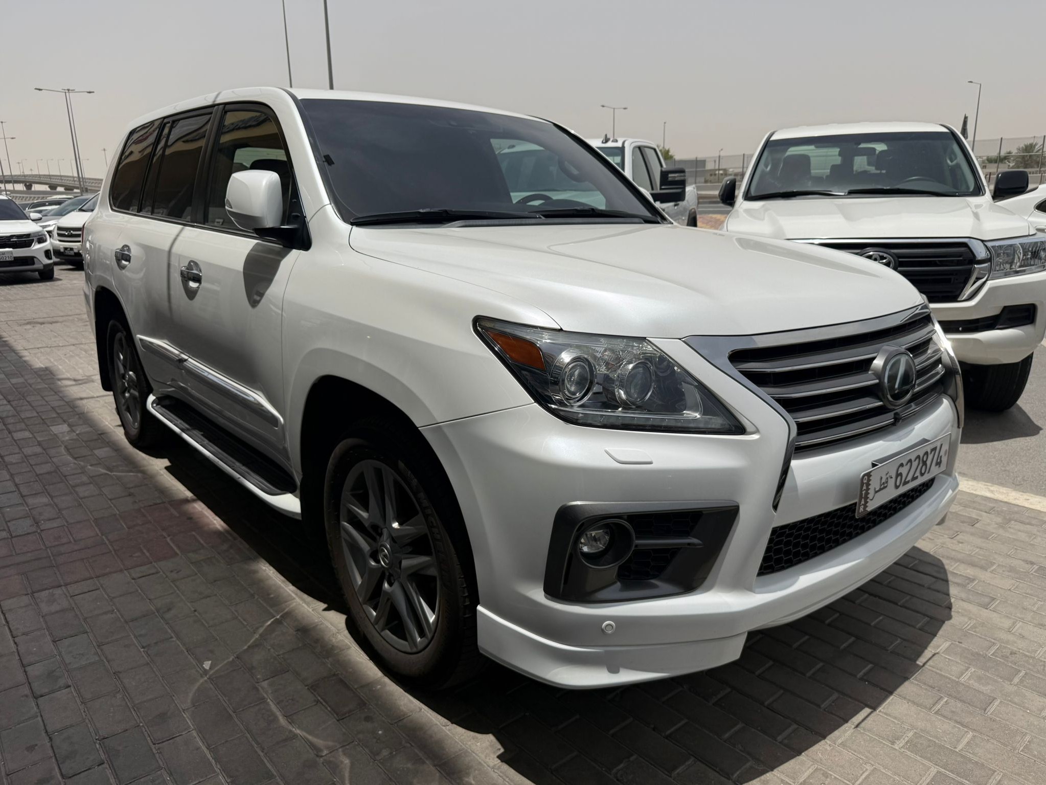 Lexus LX 570 S 2015 - Image 3