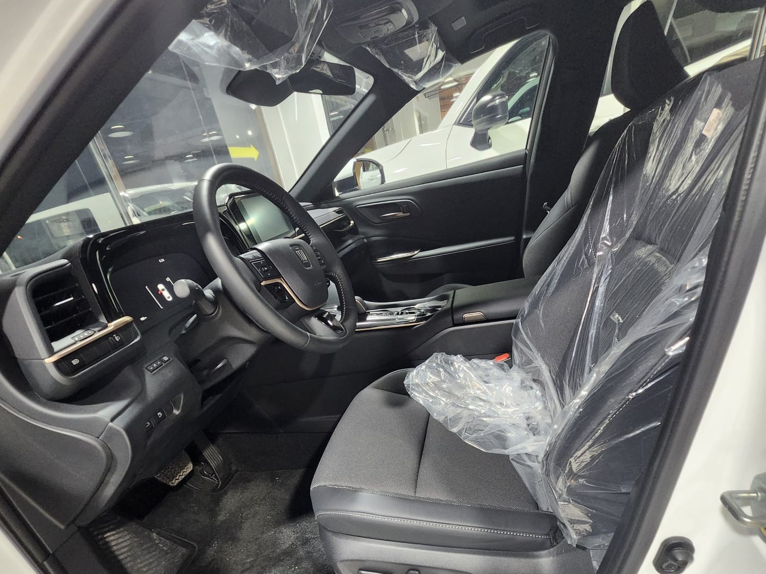Toyota Crown hybrid 2025 - Image 4