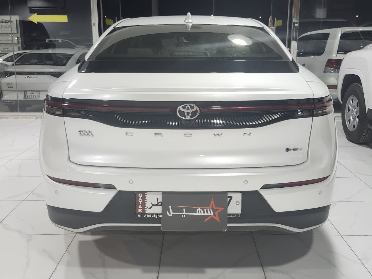 Toyota Crown hybrid 2025 - Image 2