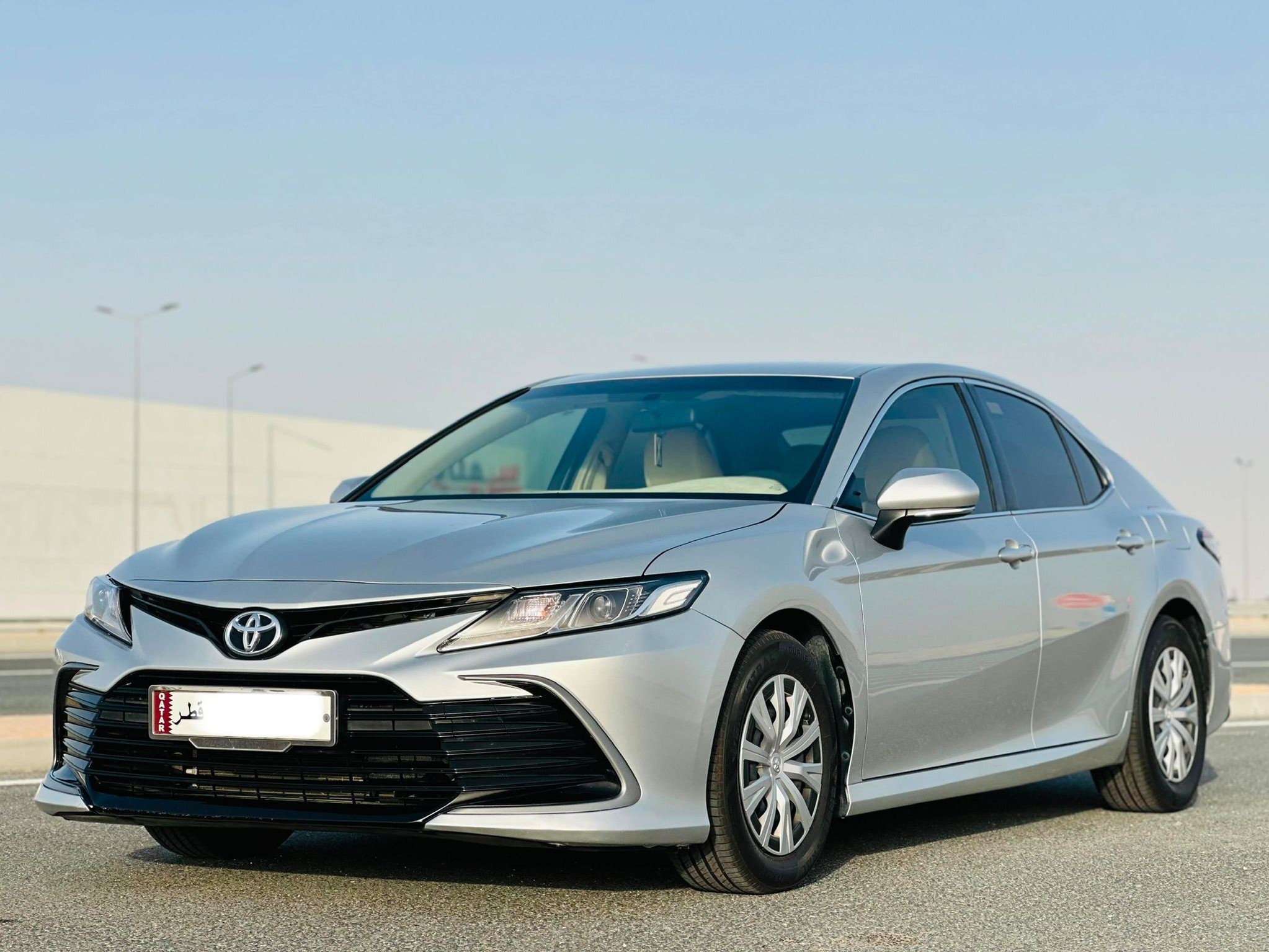 Toyota Camry LE 2023 - Image 3