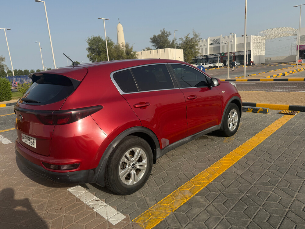 Kia Sportage 2.0L turbo 2017 - Image 2
