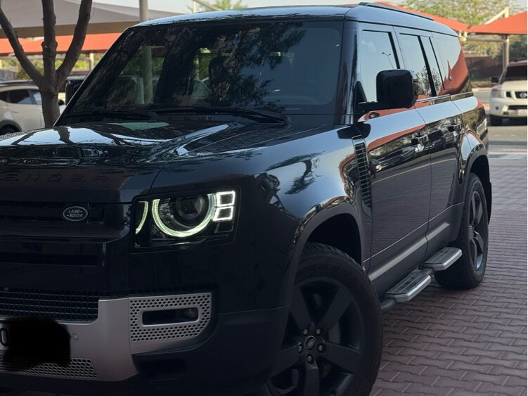 Land Rover Defender 130 HSE 2023 - Image 3