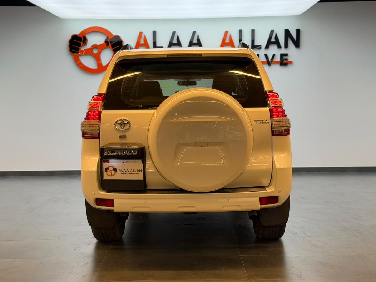 Toyota Prado V4 2014 - Image 4