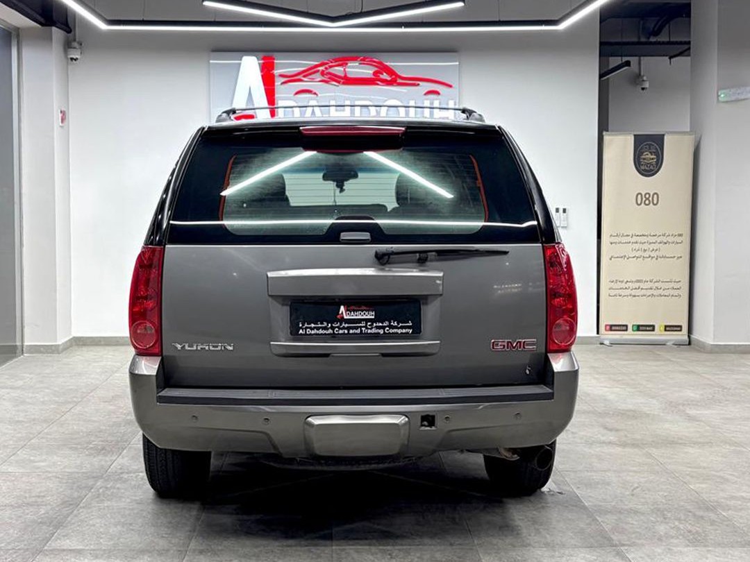 GMC Yukon 2008 - Image 3
