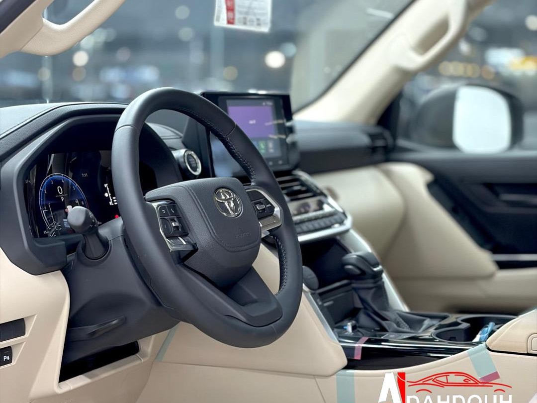 Toyota Land Cruiser GX 2026 - Image 2