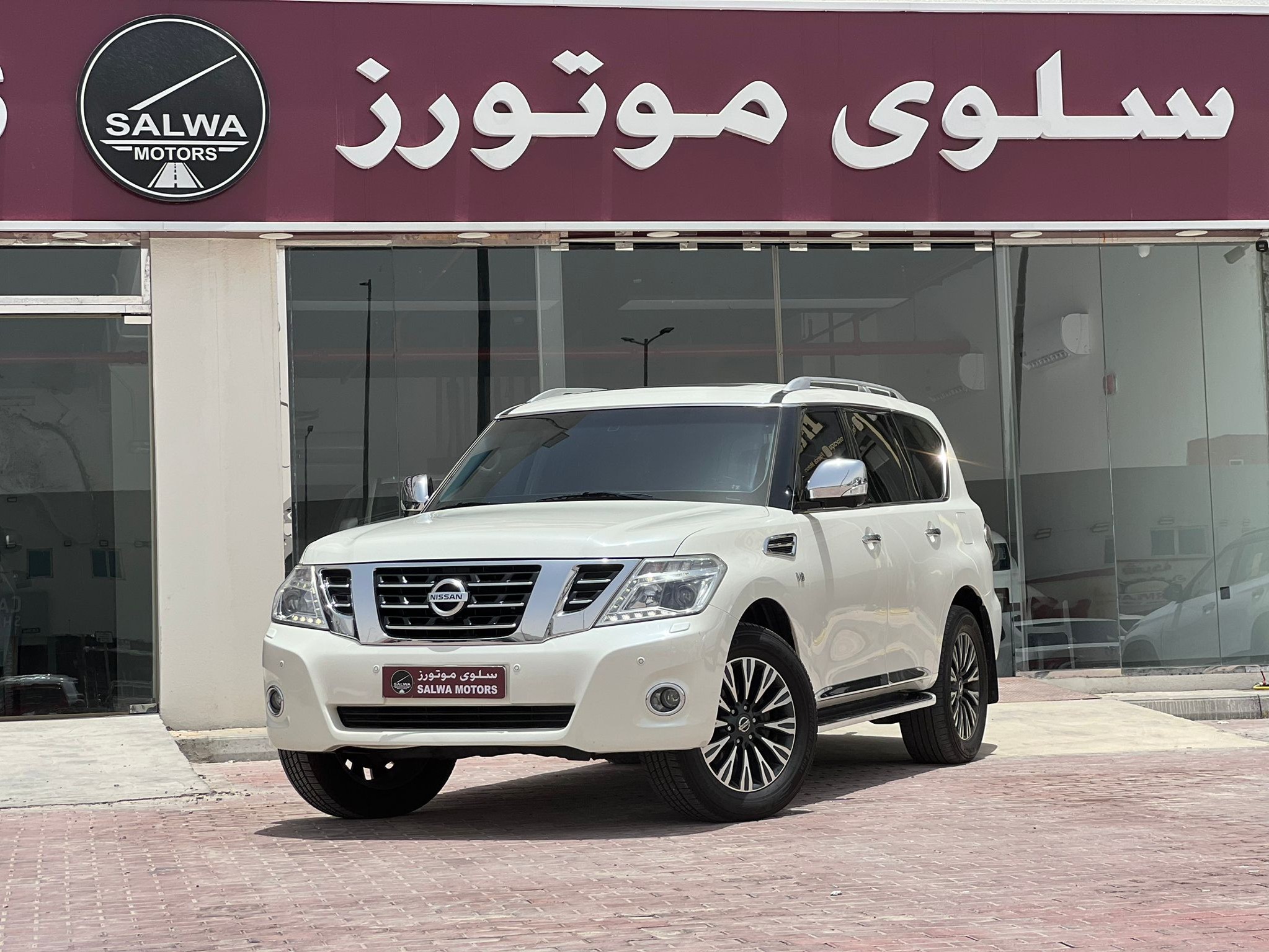 Nissan Patrol  Platinum 2014 - Image 2