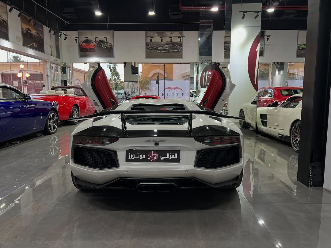 Lamborghini Aventador 2016 - Image 2