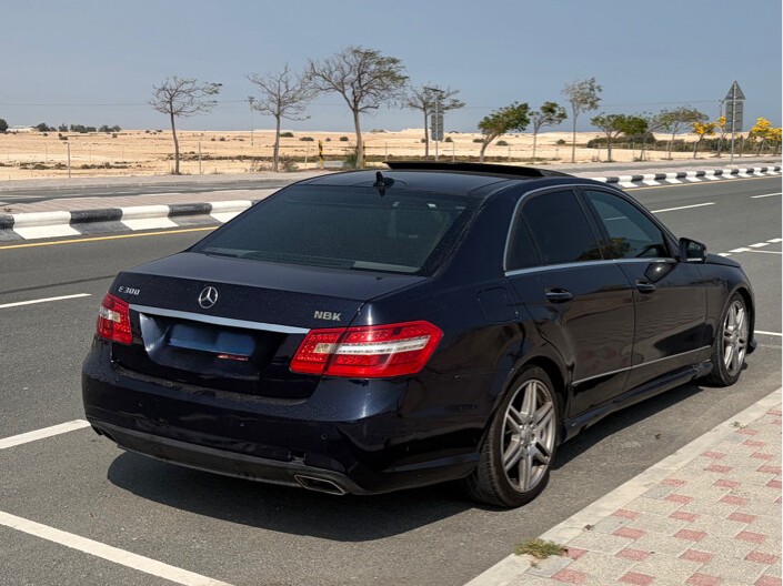 Mercedes-Benz E-Class Sedan 300 2013 - Image 3