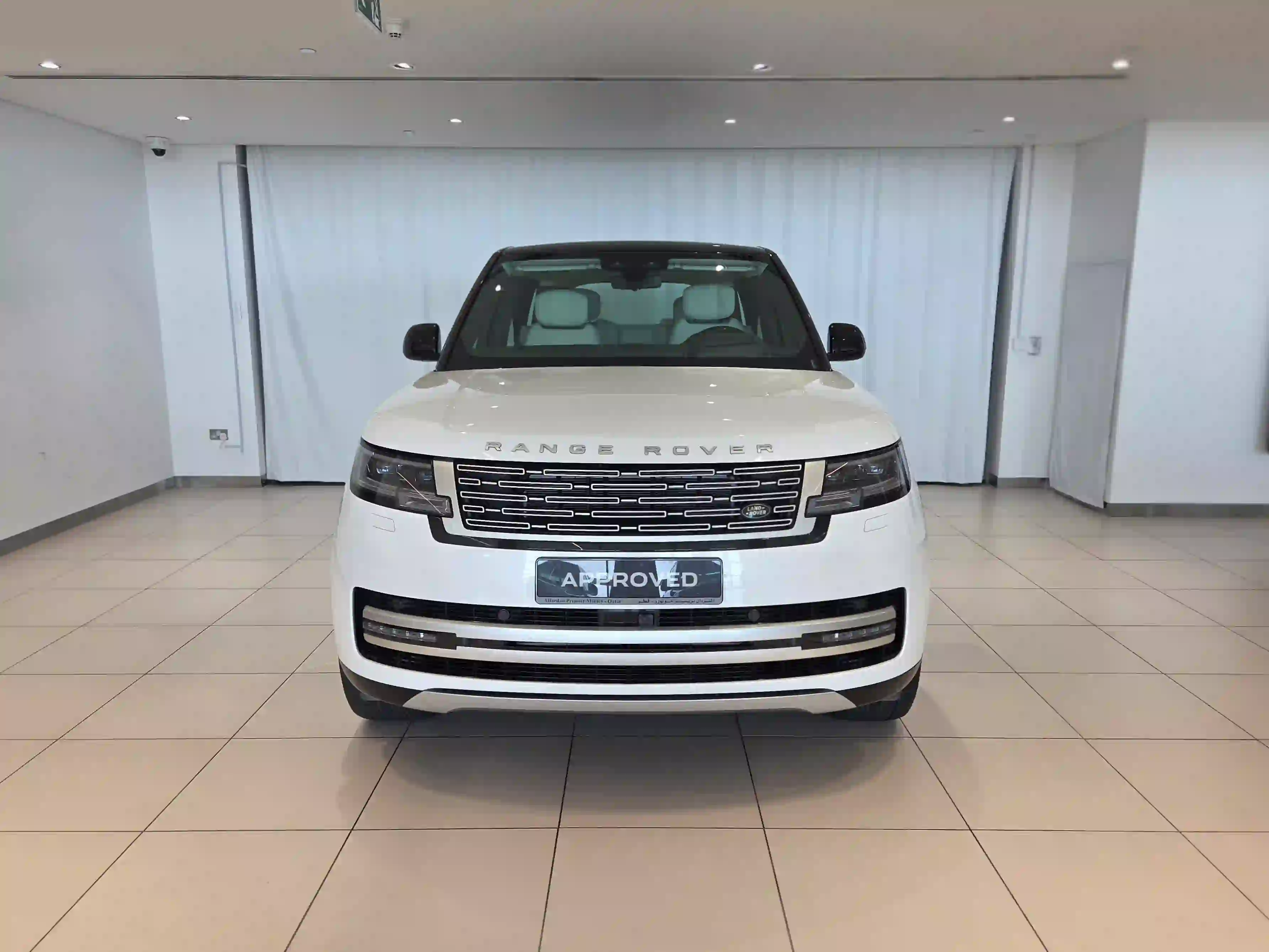 Land Rover Range Rover 4.4 V8 Autobiography 2025 - Image 4