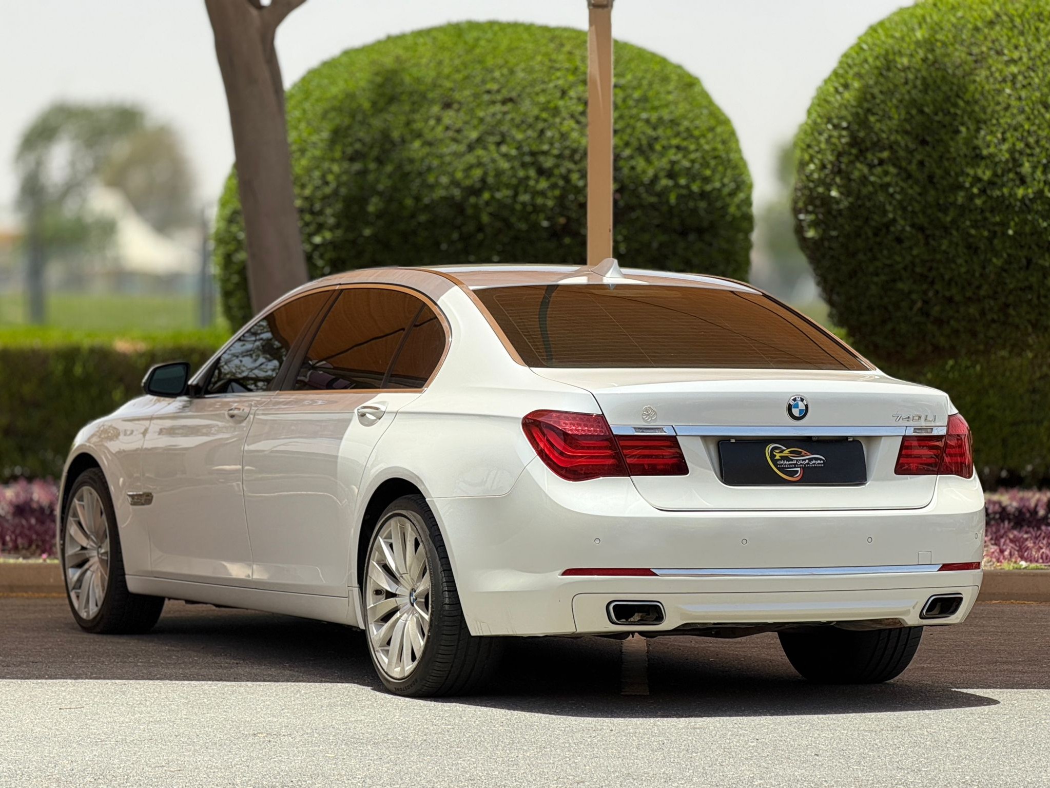 BMW 7-Series 740 i 2014 - Image 4