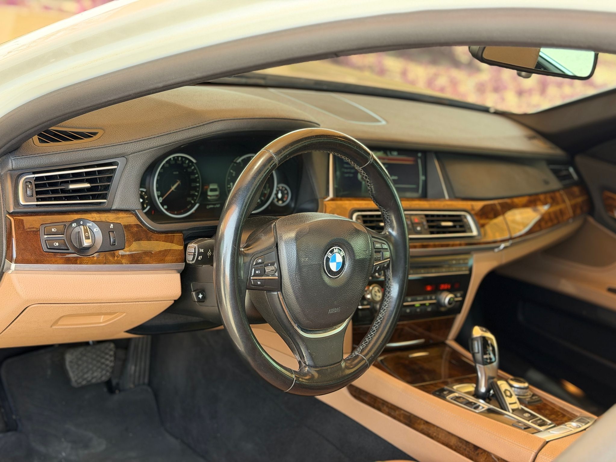 BMW 7-Series 740 i 2014 — photo 11 for sale in Qatar