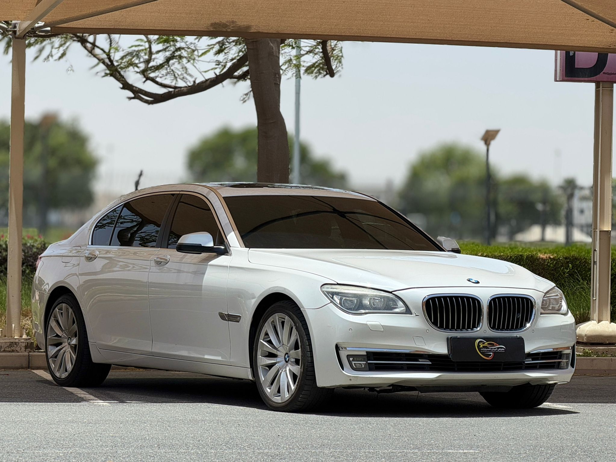 BMW 7-Series 740 i 2014