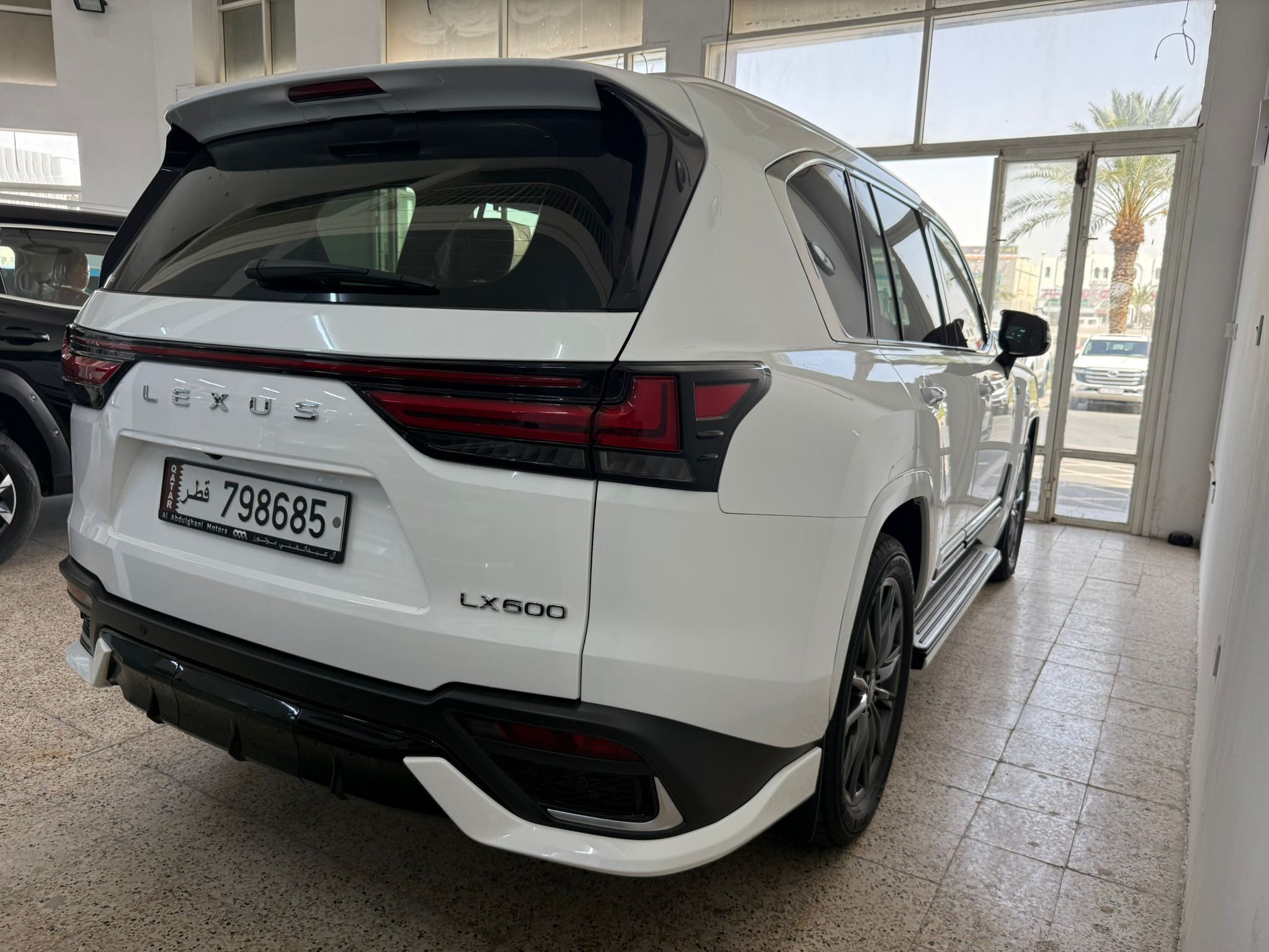 Lexus LX 600  F-Sport 2025 - Image 3