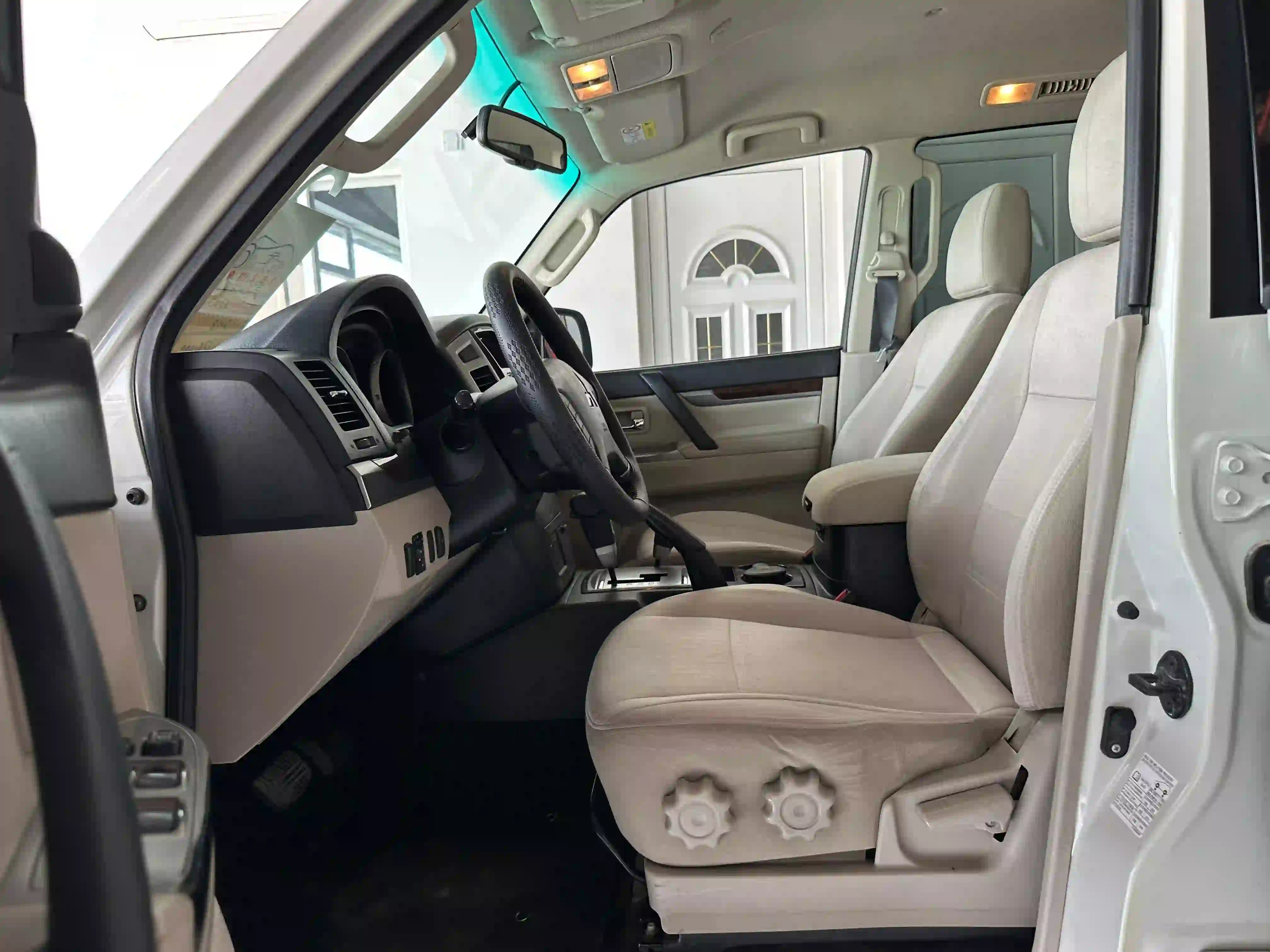 Mitsubishi Pajero 2018 - Image 2