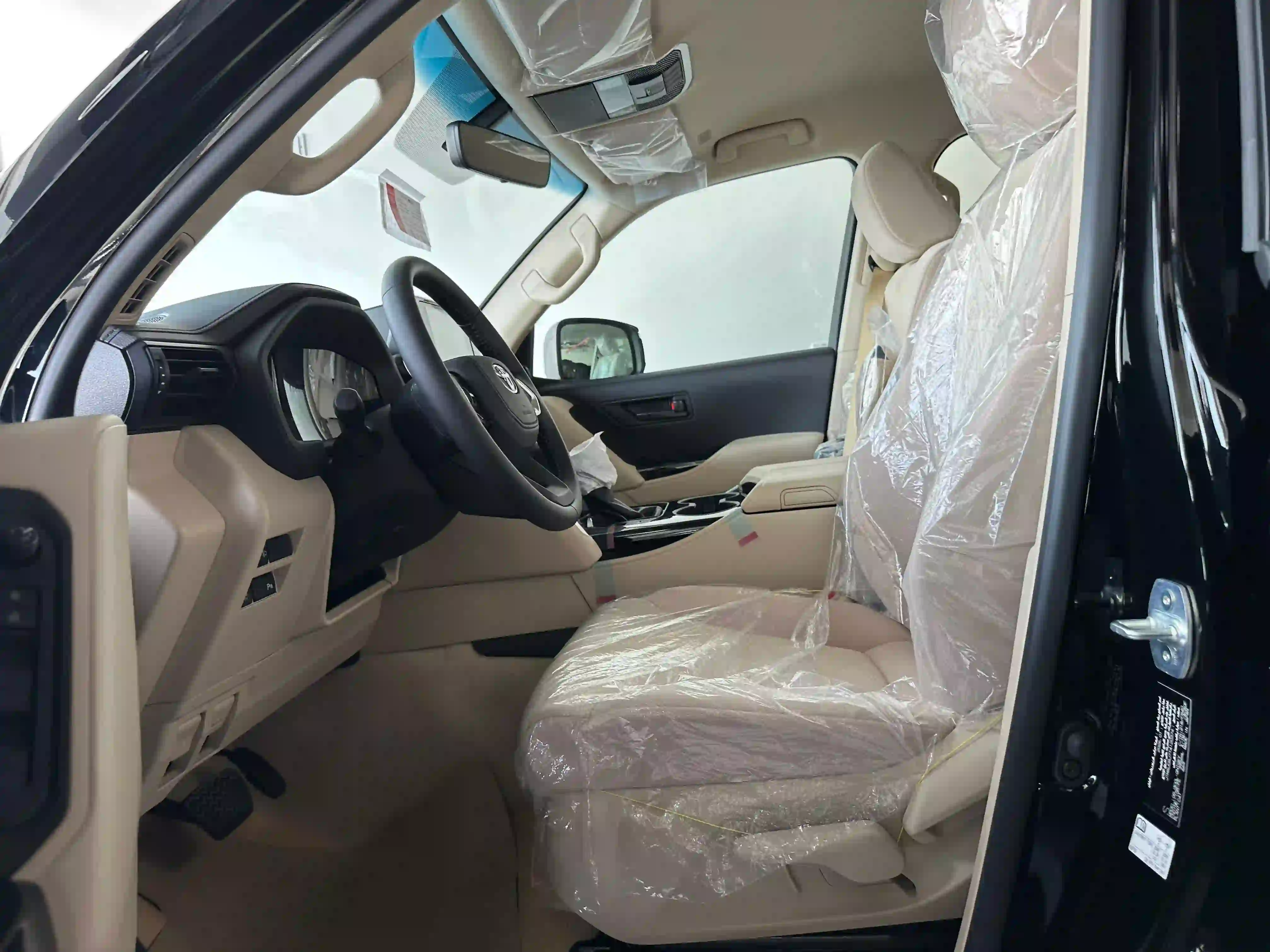 Toyota Land Cruiser Standard 2026 - Image 3