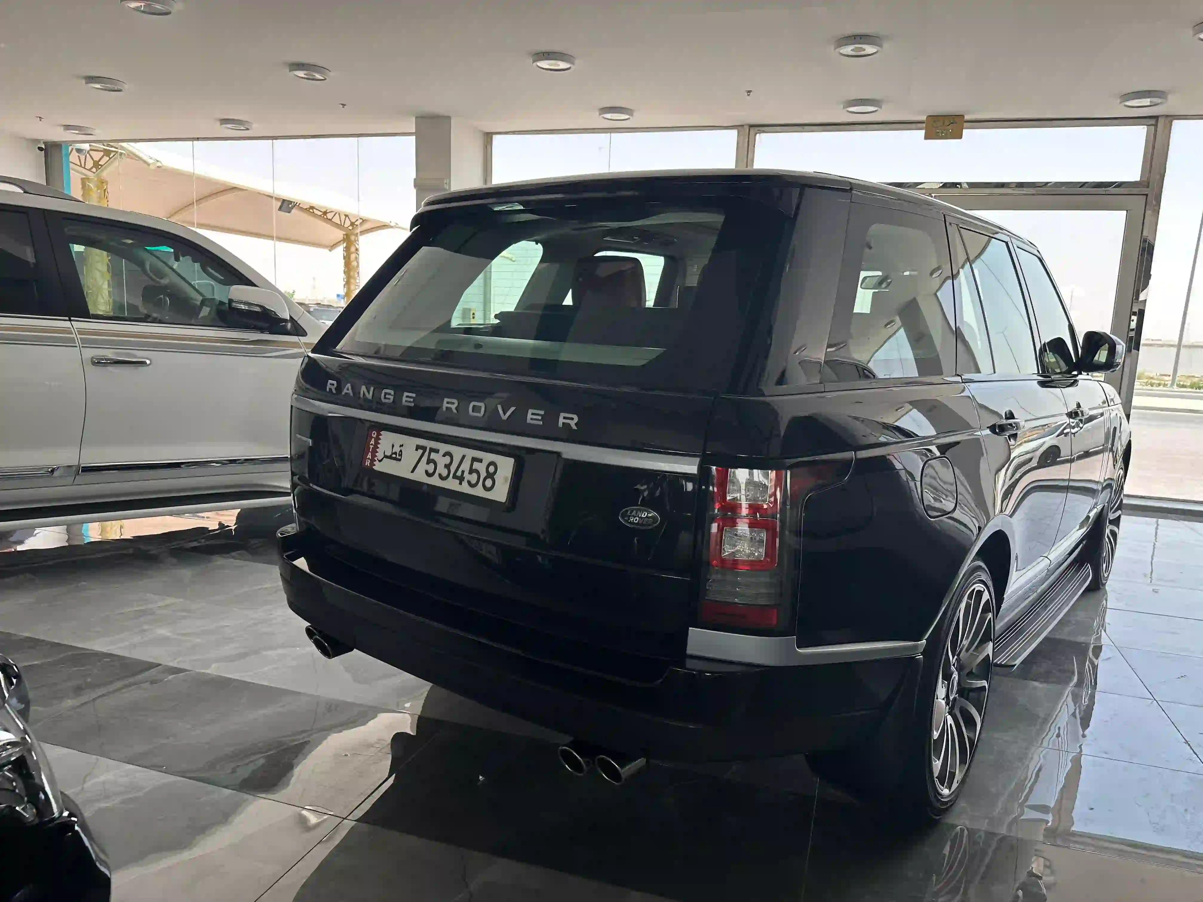 Land Rover Range Rover Vogue Autobiography 2015 - Image 2