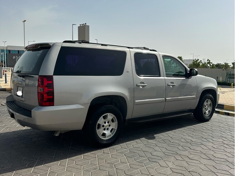 Chevrolet Suburban Standard  2007 - Image 3