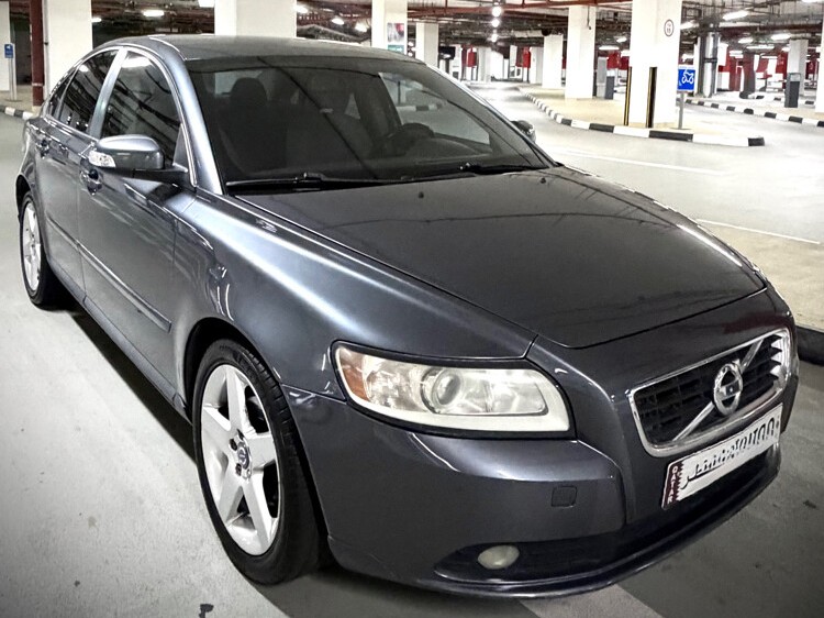 Volvo S40 2011 - Image 2