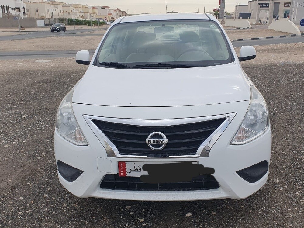 Nissan Sunny 2022