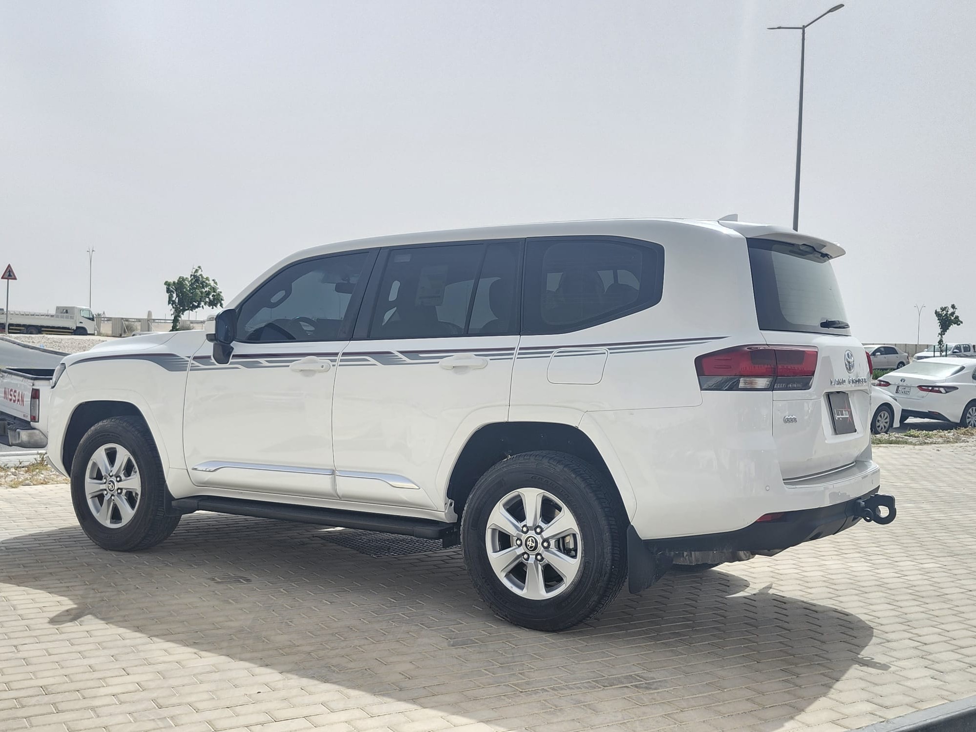Toyota Land Cruiser GX.R 2023 - Image 4