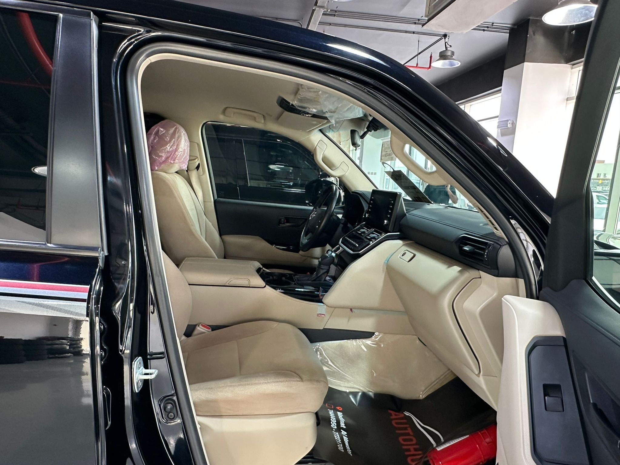 Toyota Land Cruiser GX.R 2024 - Image 4