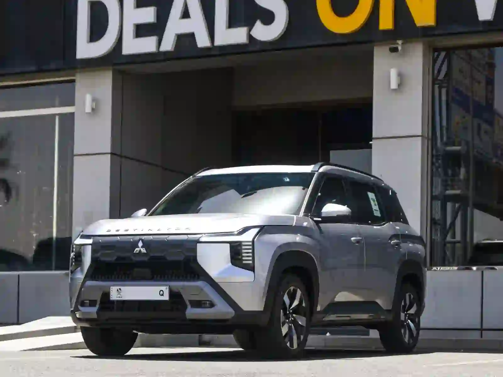Mitsubishi DESTINATOR 2026