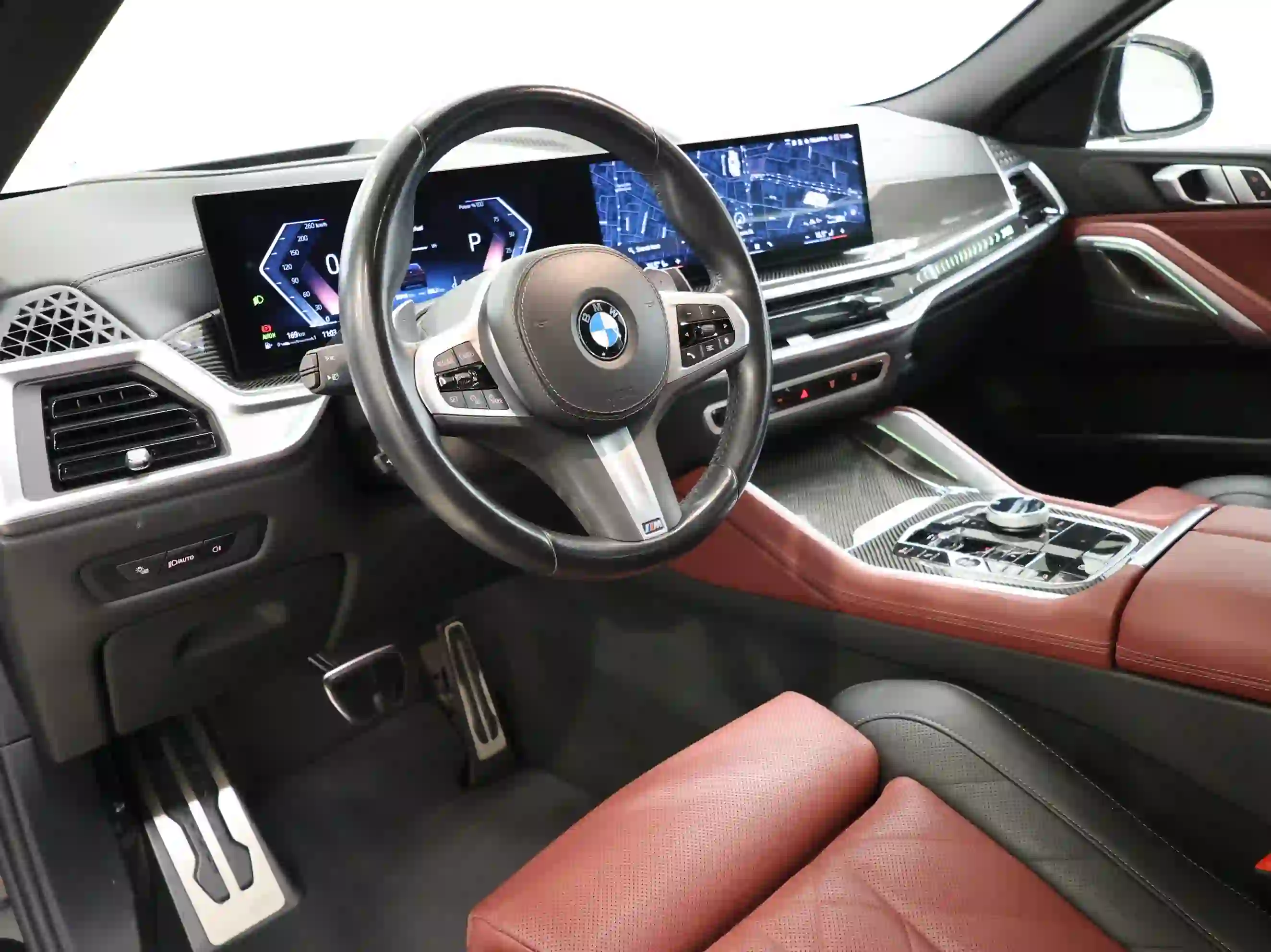 BMW X-Series X6 40i 2024 - Image 4