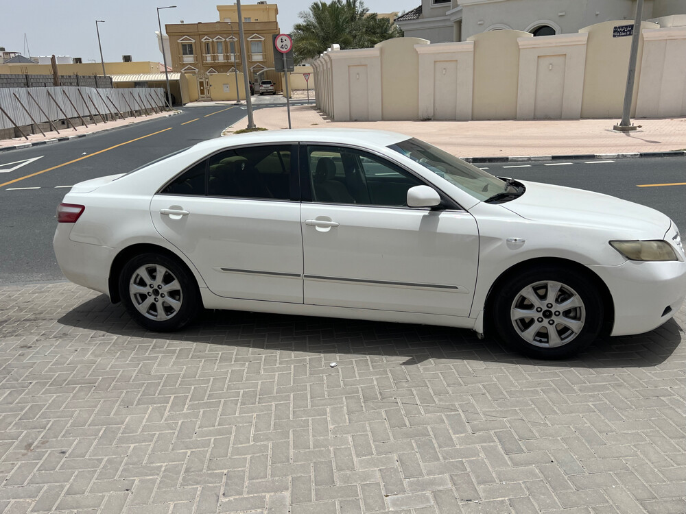 Toyota Camry GLX 2009 - Image 2