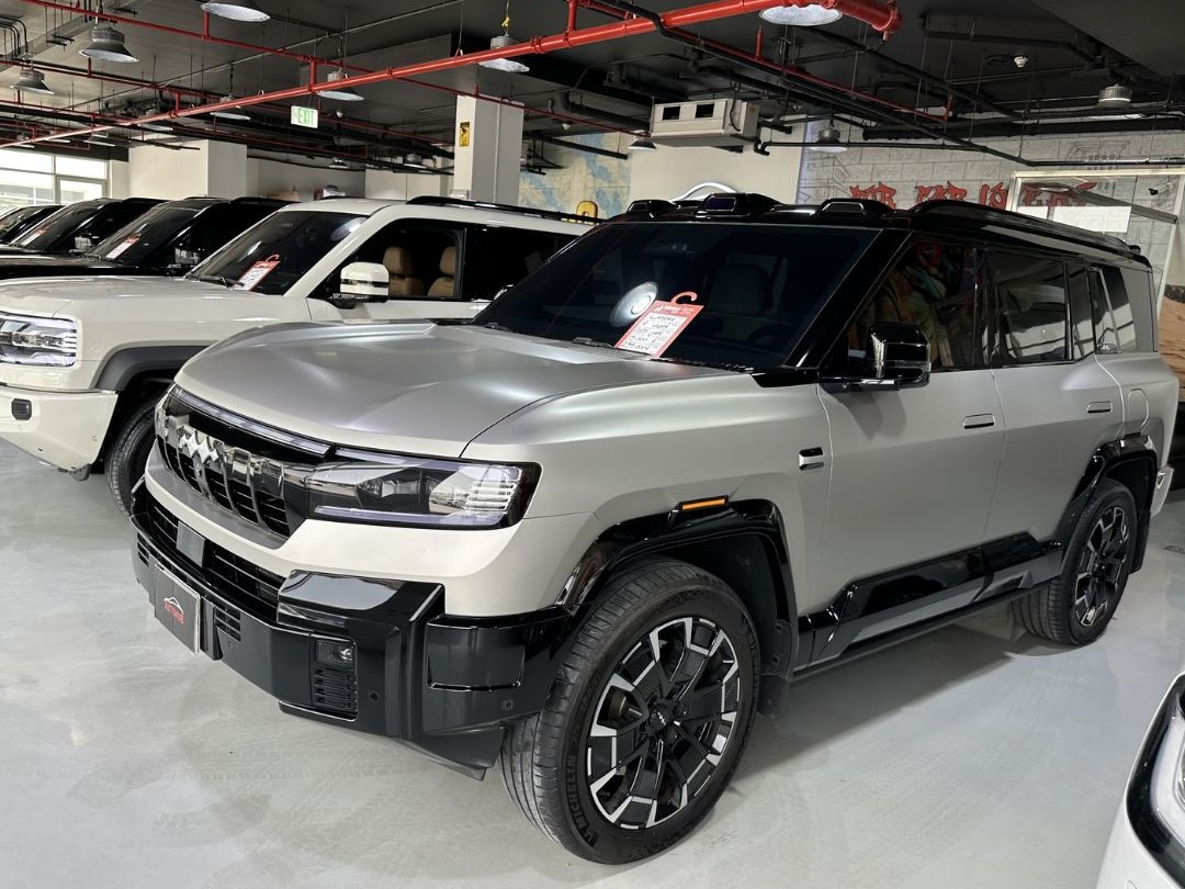 BYD  LEOPARD 8 Flagship 2025