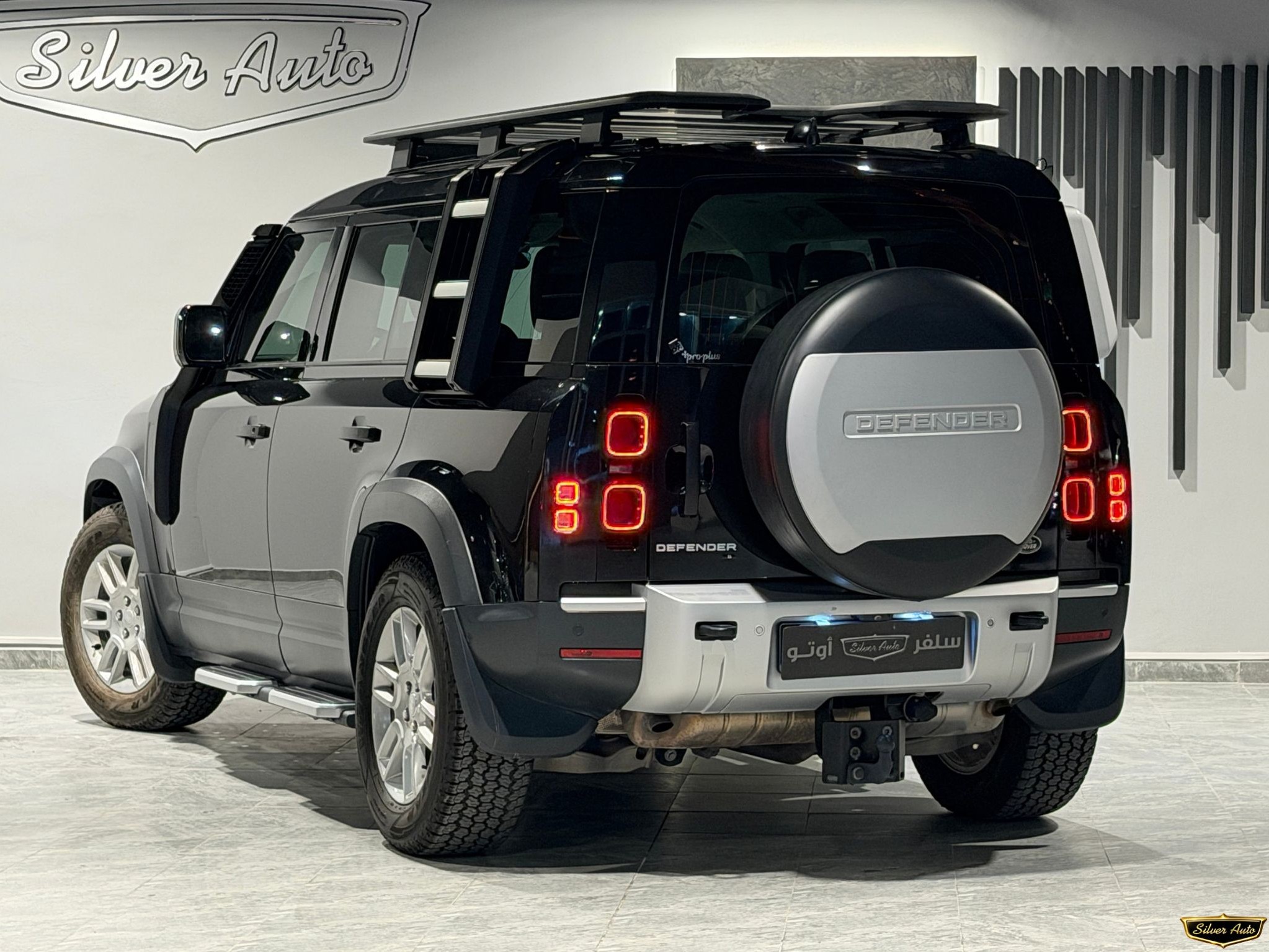 Land Rover Defender 110 2020 - Image 4