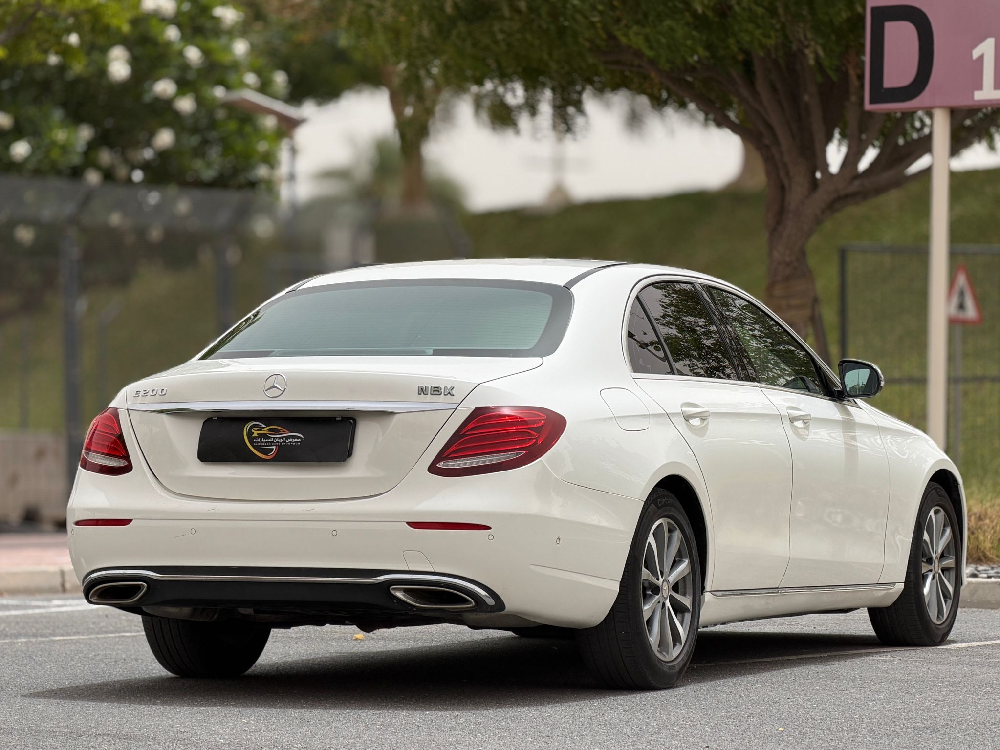 Mercedes-Benz E-Class Sedan 200 2017 - Image 4