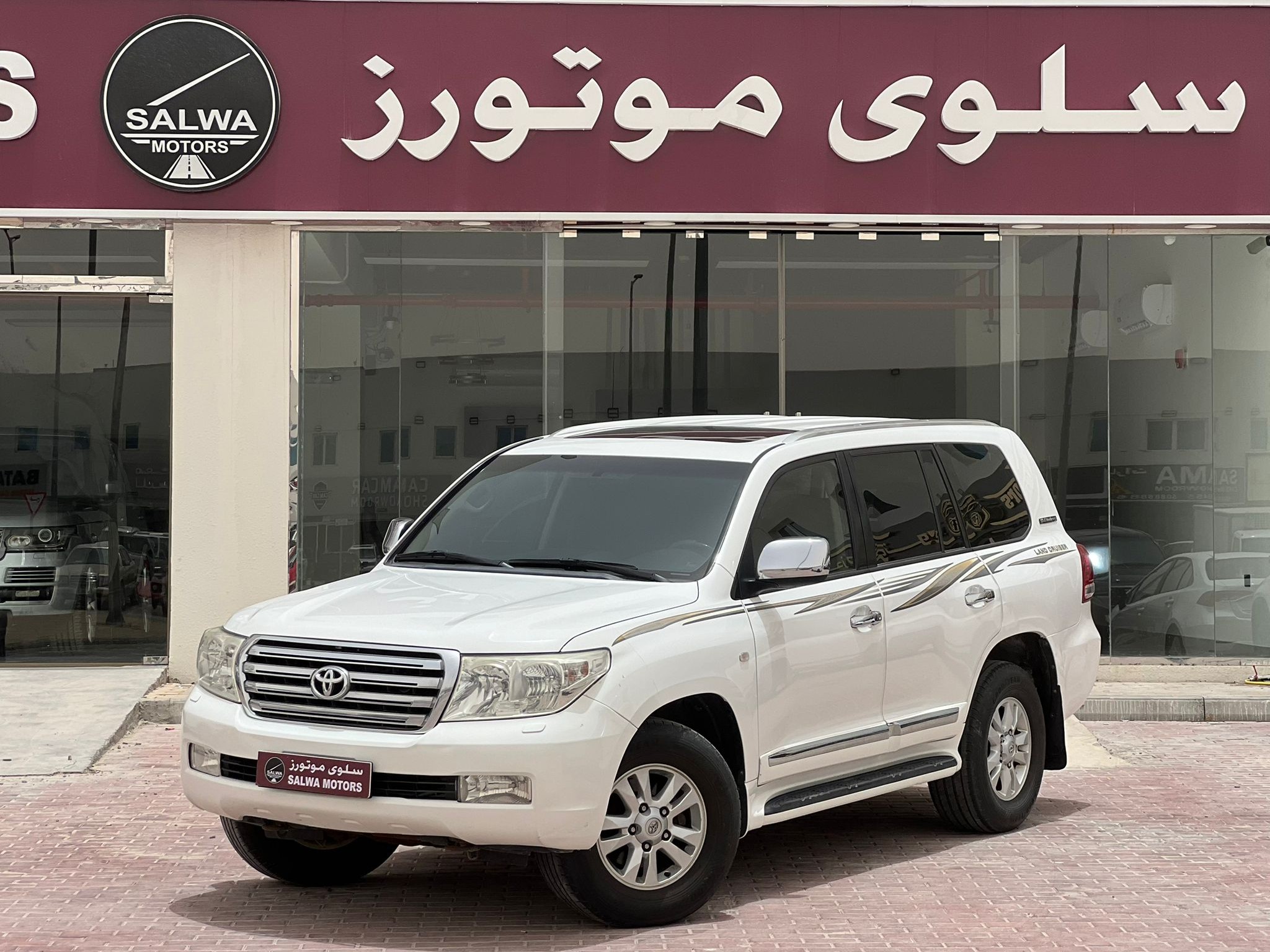Toyota Land Cruiser GX.R 2011 - Image 2