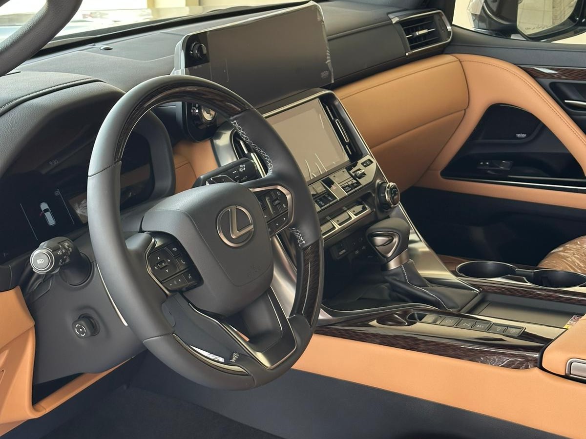 Lexus LX 600 URBAN PACKAGE 2026 - Image 4